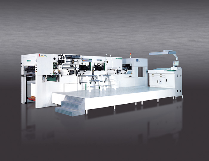 MK 920SS双机组烫金机
技术描述：双机组整机设计技术
双机组专利技术，一次走纸完成多次烫金，成为烟包经典。